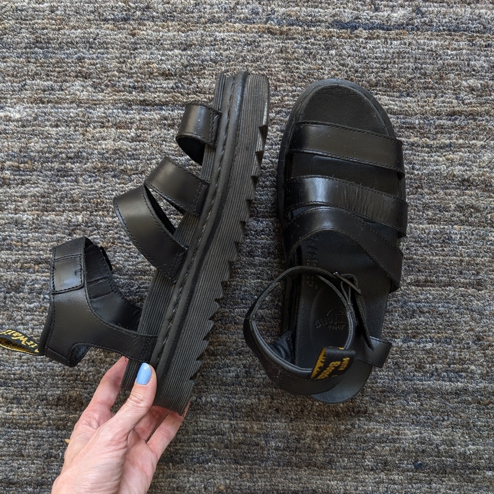 Dr Martens Black Blaire Hydro Leather Sandals with Black Stitching size 8 EU 39